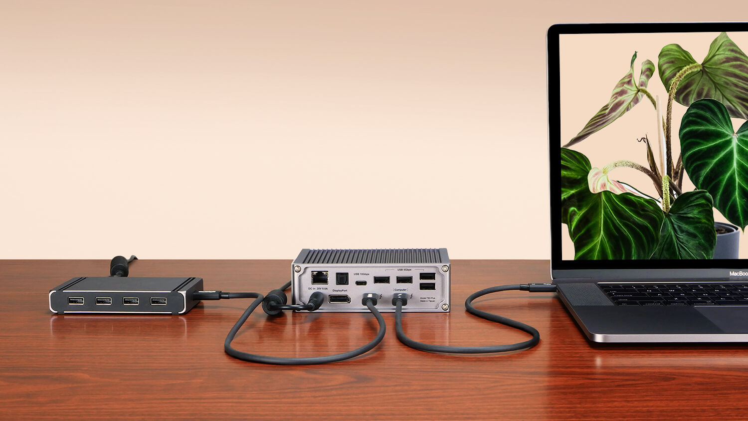 CalDigit Thunderbolt 4 Element Hub - 4X USB4 Ports, USB 3.2 Gen2 10Gb/s,  Single 8K or Dual 4K Displays, 60W Charging, 0.8m Cable